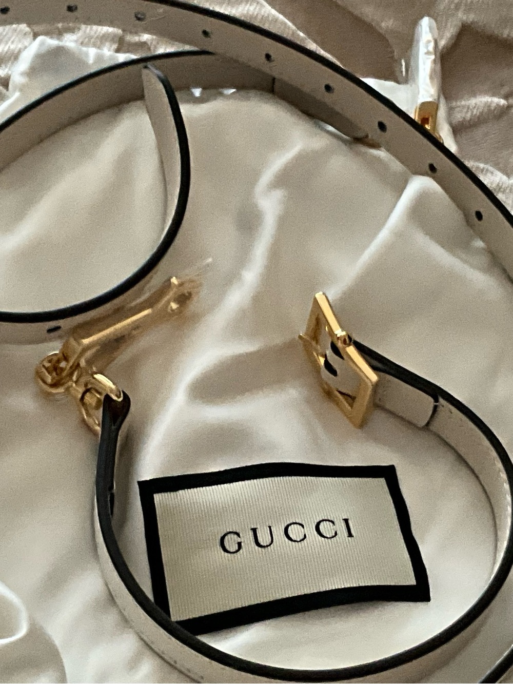 Gucci White and Black Leather adjustable Strap with Gold Hardware, - Picture 3 of 12